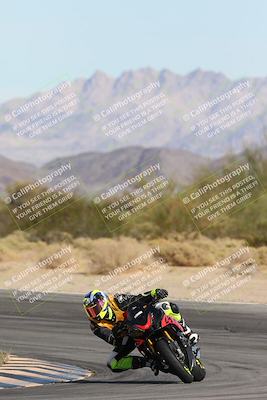 media/Nov-16-2025-Race Pace (Sun) [[8c5fa54630]]/Non Verified Riders (1st 20 Minutes)/2-Turn 10 (1010am)/